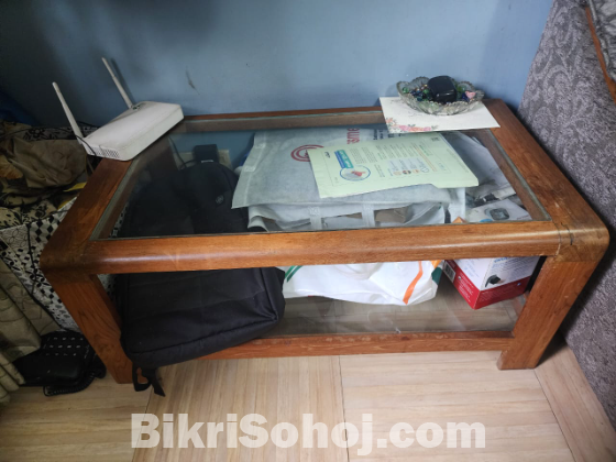 Customized sofa set with center table
